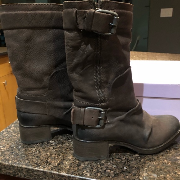 vera wang lavender boots